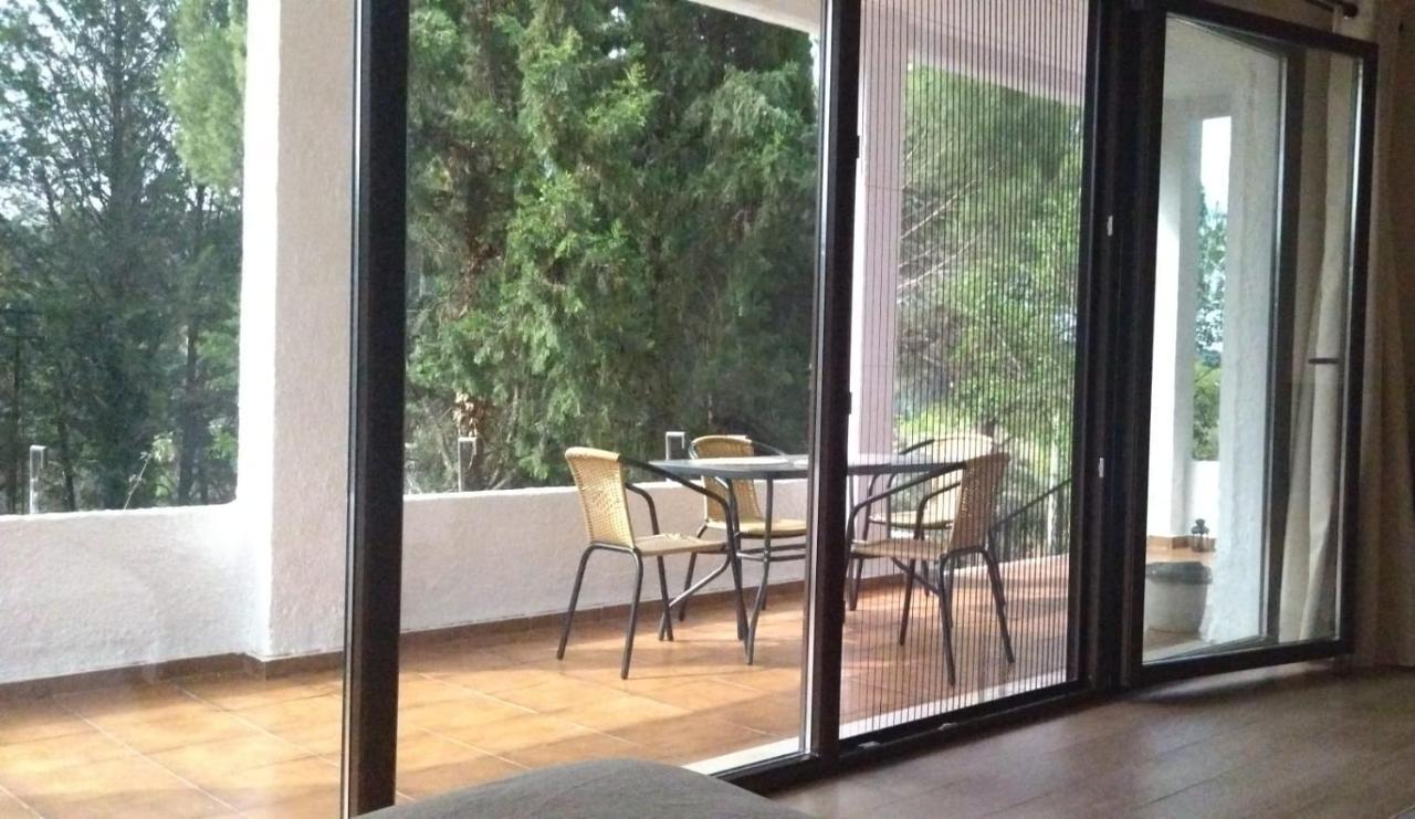 Villa Bonita Casa Blanca En El Bosque. Cordova Esterno foto